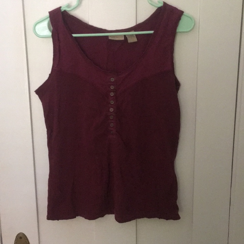 Maroon tank top